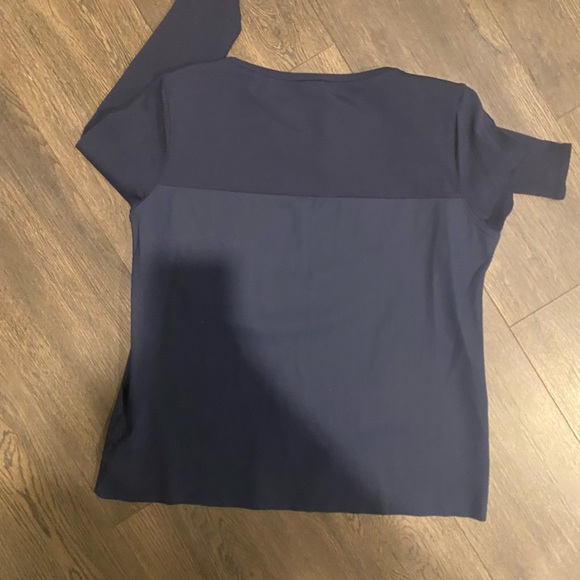 Lululemon - Picture 2 of 2